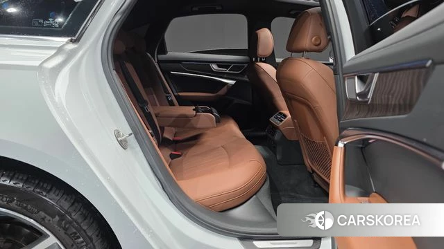 Audi A6 (C8) 2022 Белый из Кореи, фото 2