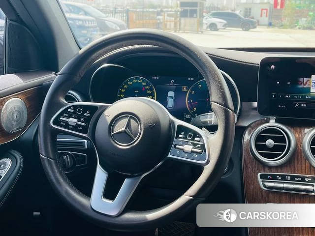 Mercedes-Benz GLC 2021 Черный из Китая, фото 2