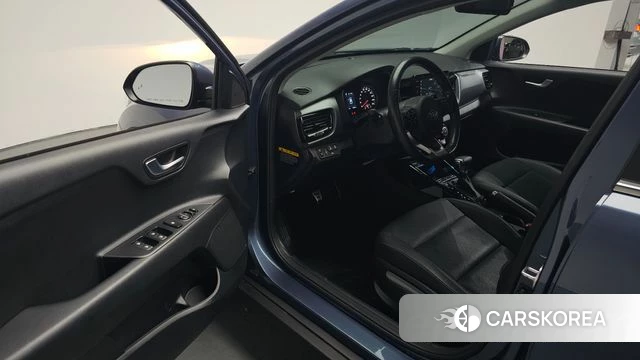 Kia Stonic 2020 Синий из Кореи, фото 2