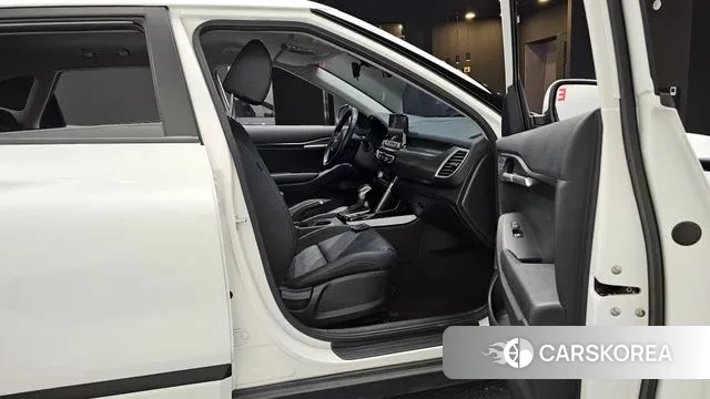 Kia Seltos 2022 Белый из Кореи, фото 2