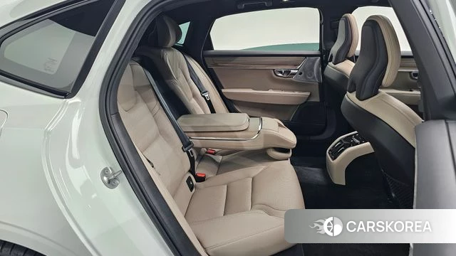 Volvo S90 2025 Белый из Кореи, фото 2