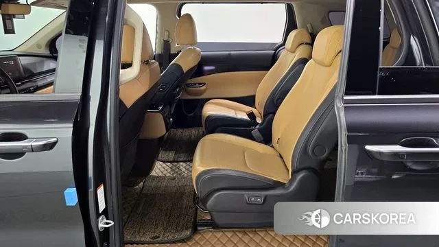 Kia Carnival 4th generation 2023 Серый из Кореи, фото 2