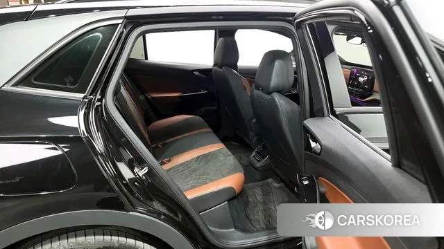 Volkswagen ID.4 2023 Черный из Кореи, фото 2