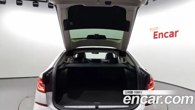 BMW 6 Series GT (G32) 2018 Белый из Кореи, фото 2