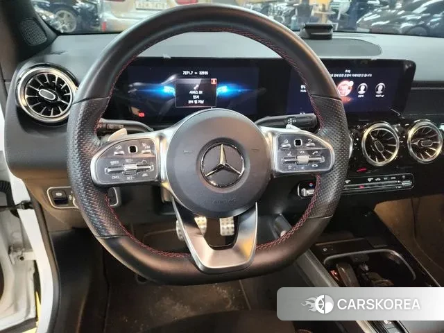 Mercedes-Benz GLB-Class X247 2023 Белый из Кореи, фото 2