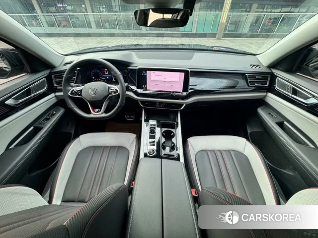 Volkswagen Tourang 2024 Черный из Китая, фото 2