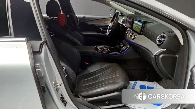 Mercedes-Benz CLS-Class C257 2018 Серебряный из Кореи, фото 2