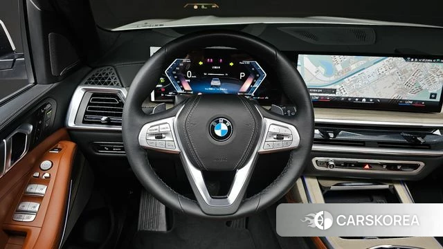 BMW X7 (G07) 2025 Белый из Кореи, фото 2