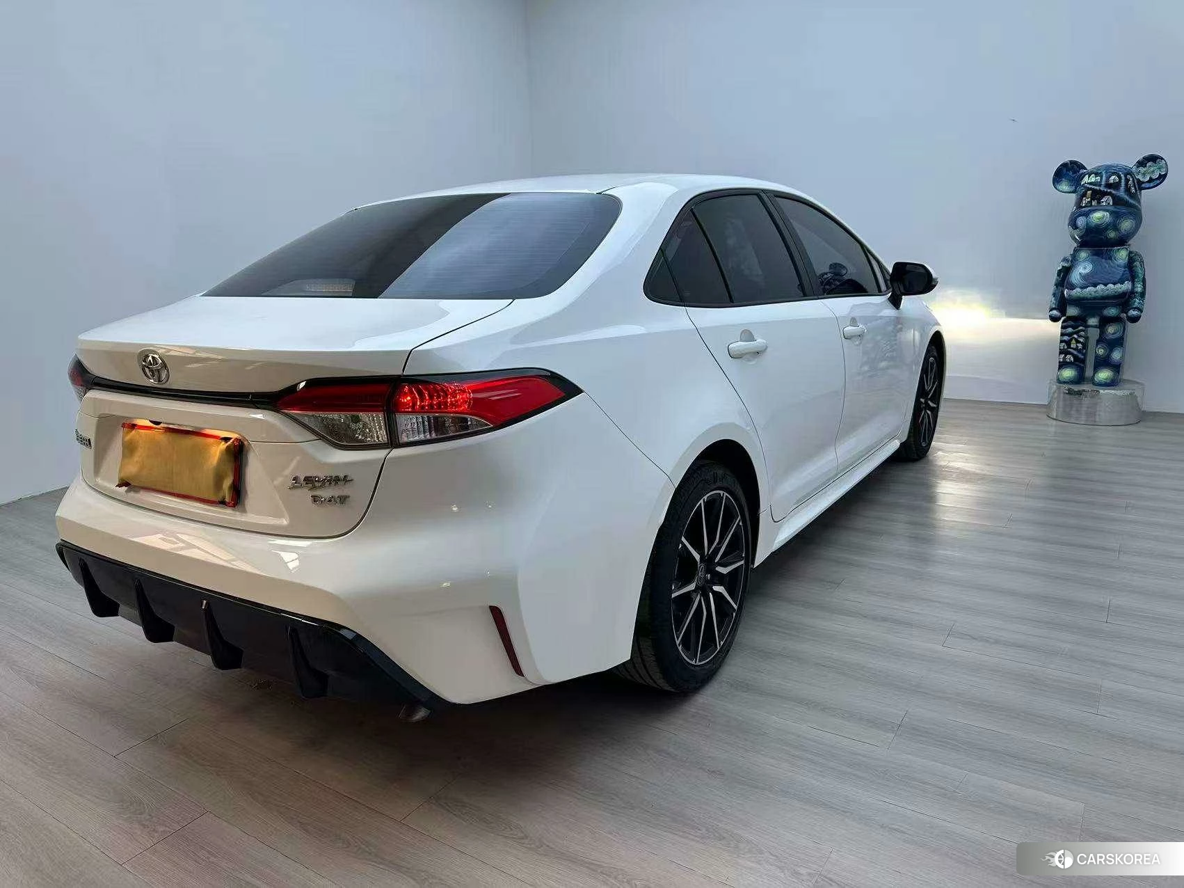 Toyota Levin 2023 Белый из Китая, фото 2