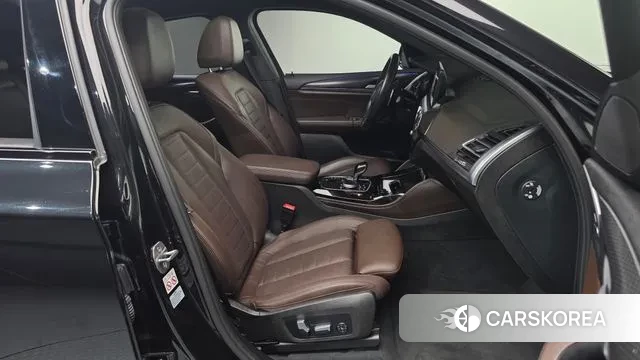 BMW X4 (G02) 2023 Черный из Кореи, фото 2