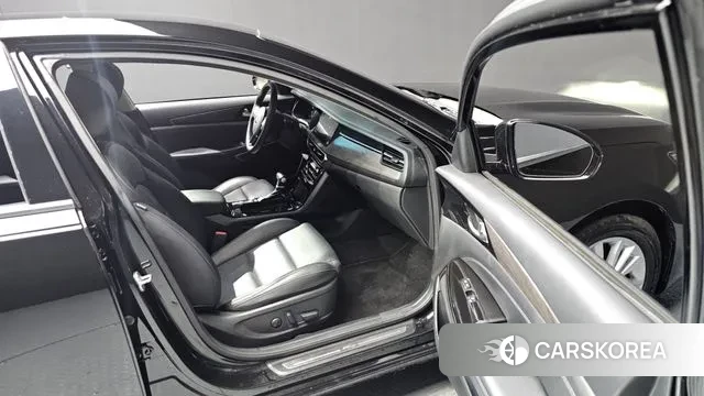 Kia K7 Premier 2019 Черный из Кореи, фото 2