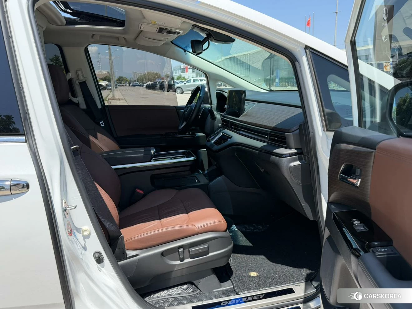 Honda Odyssey 2021 Белый из Китая, фото 2