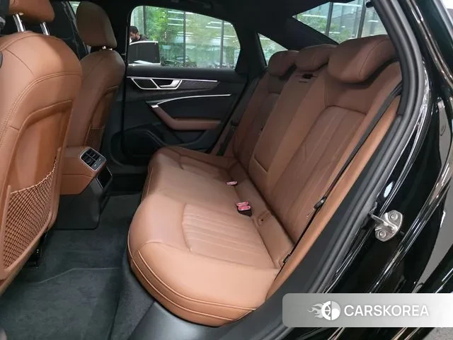 Audi A6 (C8) 2021 Черный из Кореи, фото 2