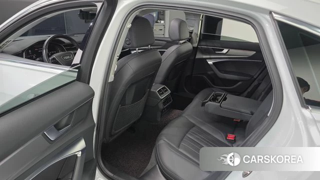 Audi A6 (C8) 2021 Белый из Кореи, фото 2