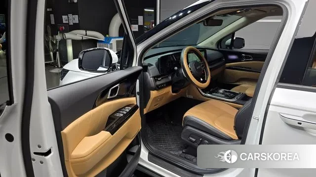 Kia Carnival 4th generation 2023 Белый из Кореи, фото 2