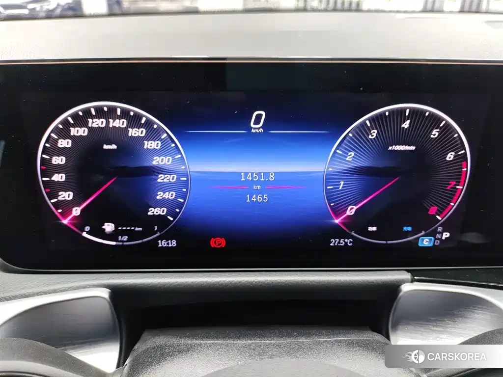 Mercedes-Benz GLB 2026 Черный из Китая, фото 2