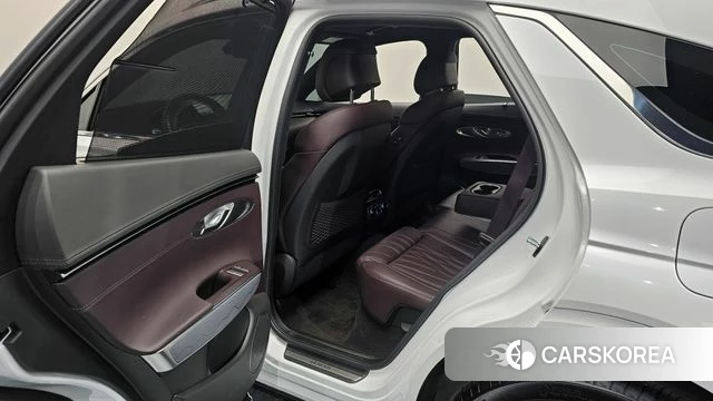 Genesis GV70 2024 Белый из Кореи, фото 2