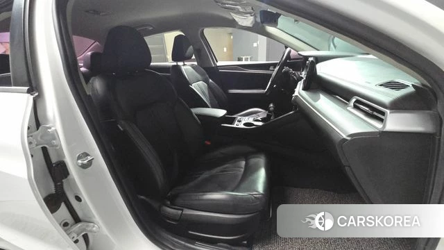 Kia K5 3rd generation 2020 Белый из Кореи, фото 2