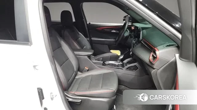 Chevrolet (GM Daewoo) The New Trail Blazer 2023 Белый из Кореи, фото 2