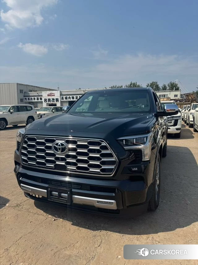 Toyota Sequoia 2025 Черный из Китая, фото 2