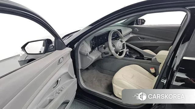 Hyundai The New Avante (CN7) 2023 Черный из Кореи, фото 2