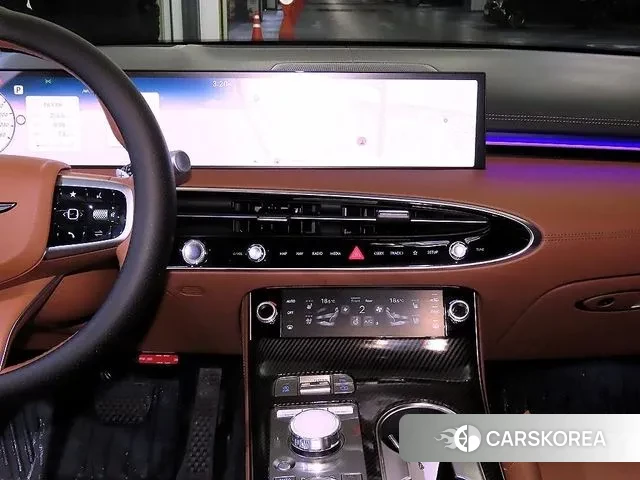 Genesis GV70 2024 Серый из Кореи, фото 2