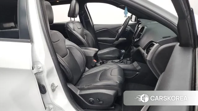 Jeep Cherokee (KL) 2021 Белый из Кореи, фото 2