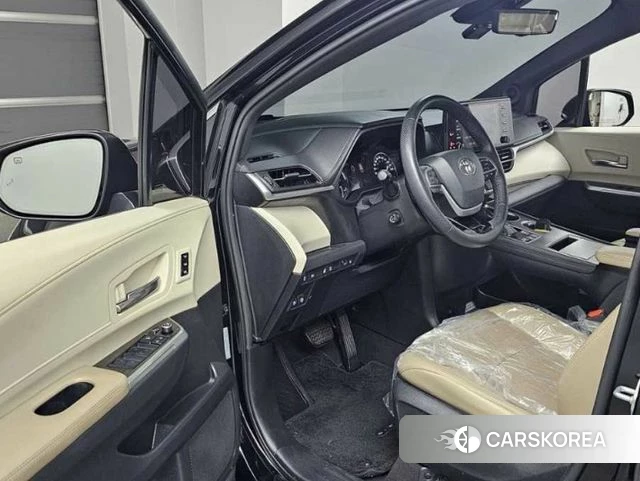 Toyota Sienna 4th Generation 2021 Черный из Кореи, фото 2