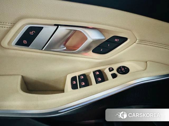 BMW 3 Series (G20) 2020 Черный из Кореи, фото 2