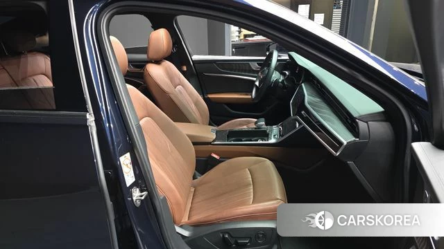 Audi A6 (C8) 2023 Синий из Кореи, фото 2