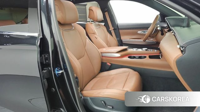 Genesis GV70 2022 Черный из Кореи, фото 2