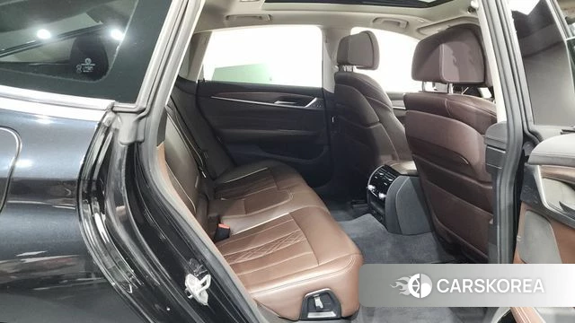 BMW 6 Series GT (G32) 2019 Черный из Кореи, фото 2