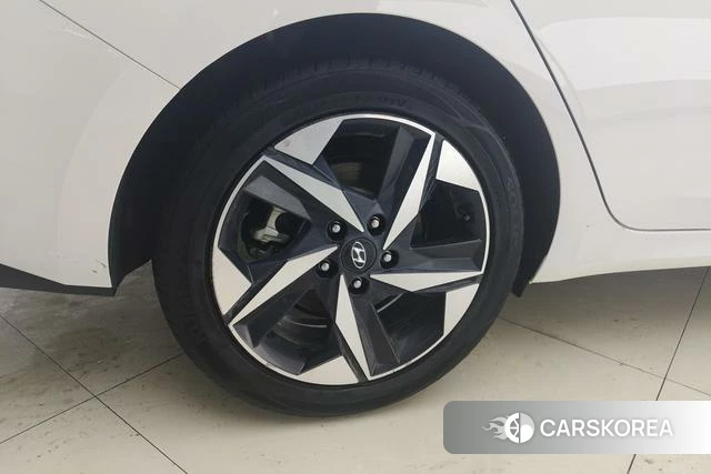 Hyundai Elantra 2021 Белый из Китая, фото 2