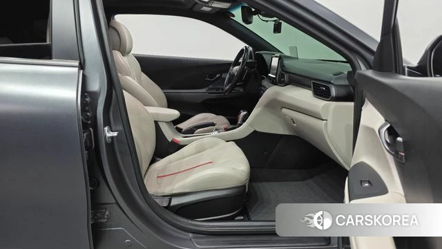 Hyundai Veloster (JS) 2018 Серый из Кореи, фото 2