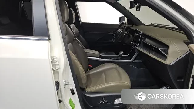 Ssangyong Torres 2023 Белый из Кореи, фото 2