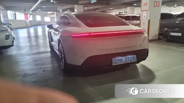 Porsche Taycan 2021 Белый из Кореи, фото 2