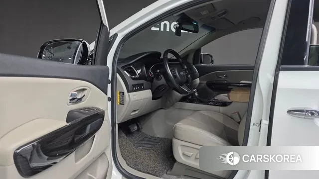 Kia The New Carnival 2020 Белый из Кореи, фото 2