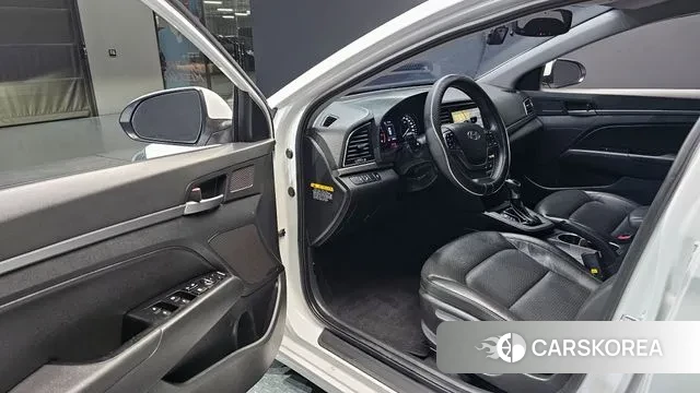 Hyundai Avante AD 2018 Белый из Кореи, фото 2