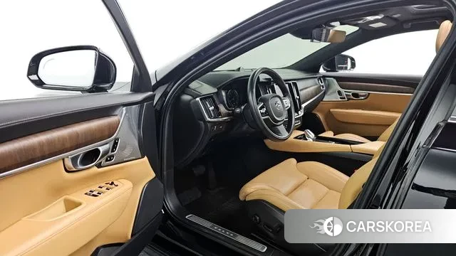 Volvo S90 2021 Черный из Кореи, фото 2