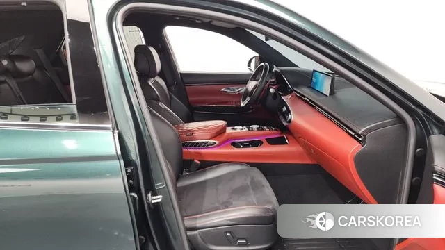 Genesis GV70 2021 Зеленый из Кореи, фото 2