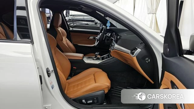 BMW 3 Series (G20) 2021 Белый из Кореи, фото 2