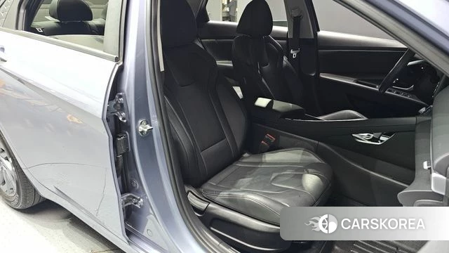 Hyundai The New Avante (CN7) 2024 Небесно-голубой из Кореи, фото 2