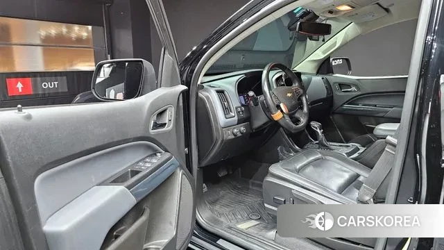 Chevrolet (GM Daewoo) Real New Colorado 2022 Черный из Кореи, фото 2