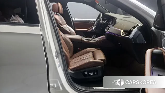 BMW X6 (G06) 2023 Белый из Кореи, фото 2