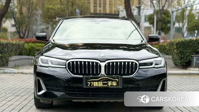 BMW 5 series PHEV 2021 Черный из Китая, фото 2