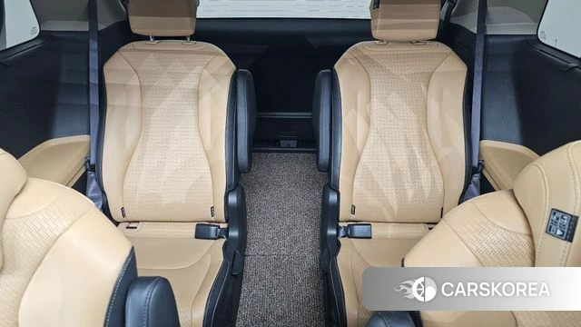 Kia Carnival 4th generation 2023 Белый из Кореи, фото 2