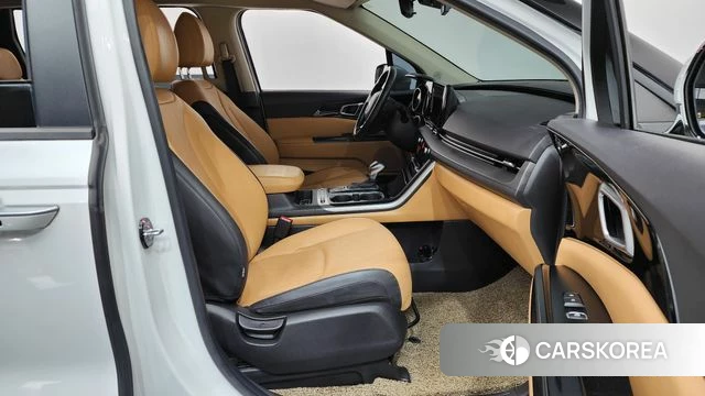 Kia Carnival 4th generation 2021 Белый из Кореи, фото 2