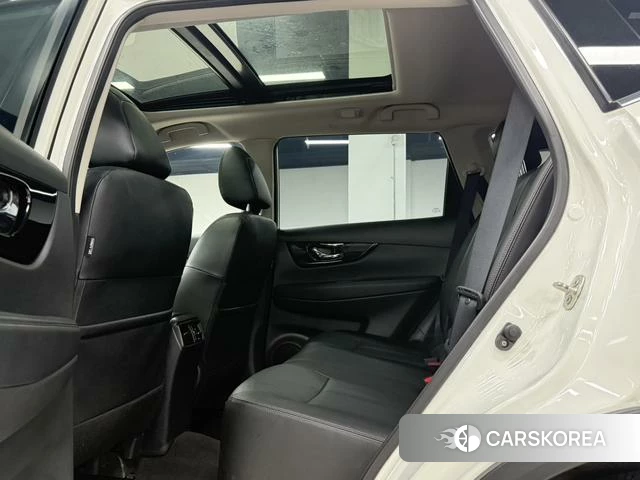 Nissan Qijun 2022 Белый из Китая, фото 2