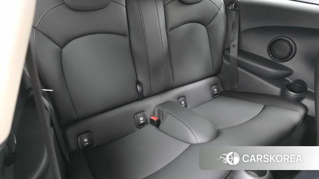 Mini Cooper 2020 Жемчужный цвет из Кореи, фото 2