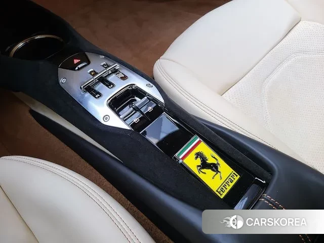 Ferrari 296 GTB 2024 Красный из Кореи, фото 2